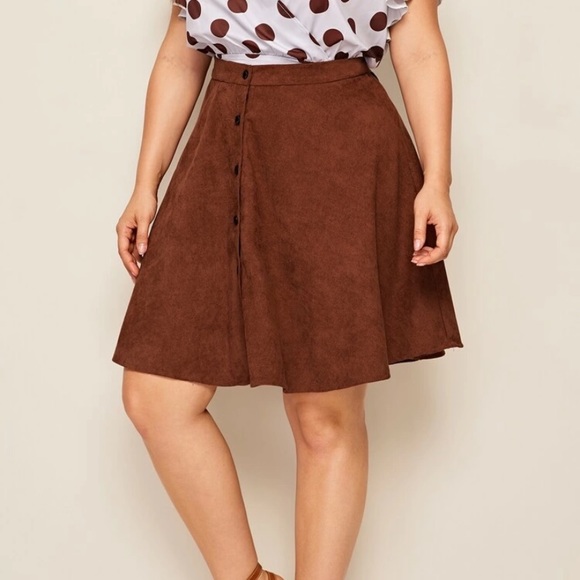 SHEIN Curve Corduroy Circle Skirt - Picture 4 of 5